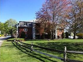 1st image of 5 Blackstone Dr