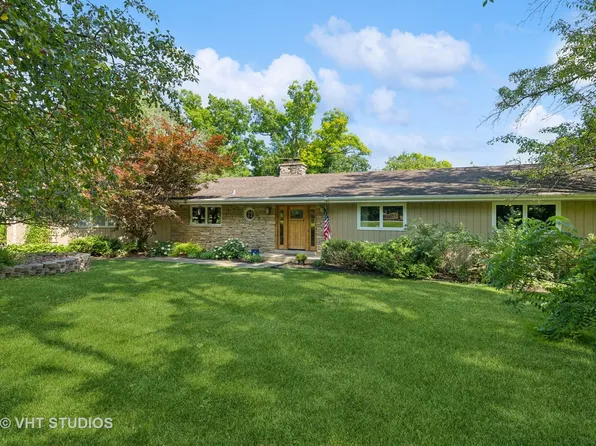 115 N South Dr, Tower Lakes, IL 60010