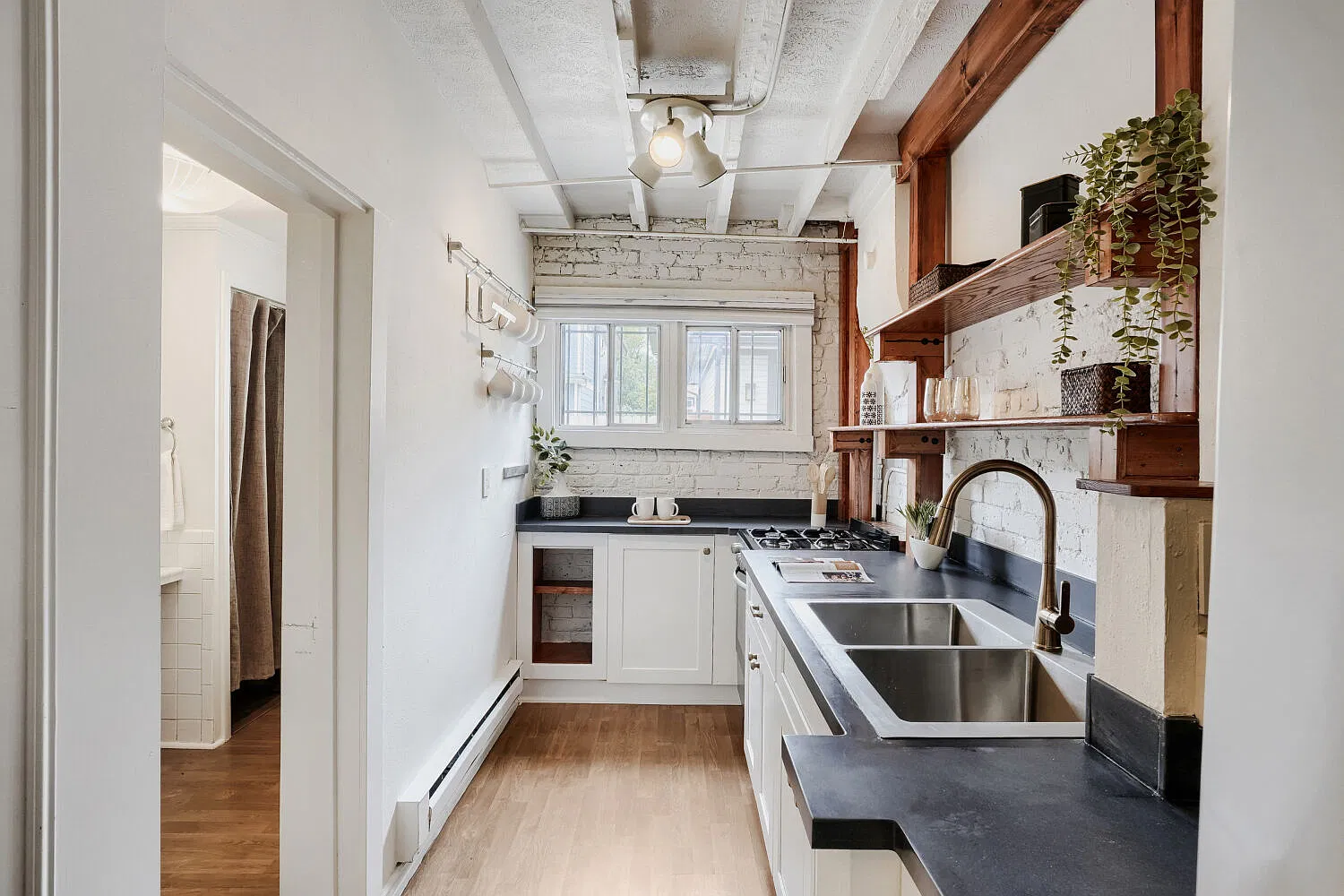 1 bed, 609 sqft, $1,850 — Photo 3