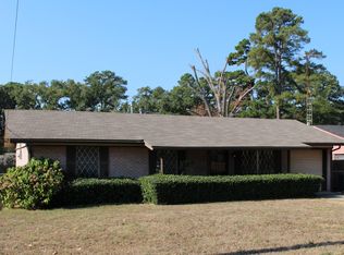 16 Aaron St, Longview, TX 75602