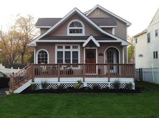 23 Washington Pl, Metuchen, NJ 08840