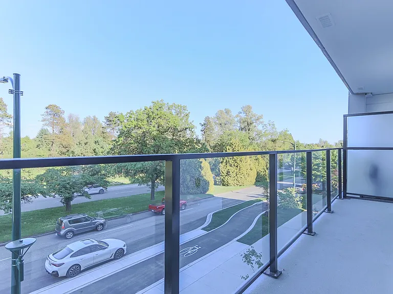6859 Cambie St #307 — Photo 15