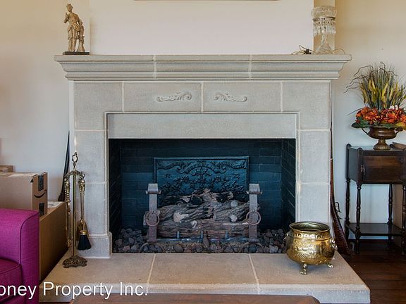 3rd image of 6001 Madra Ave