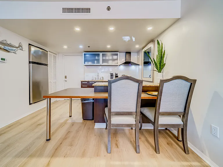 701 S Madison Ave #212 — Photo 12