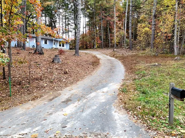 29 James Dr, Blairsville, GA 30512