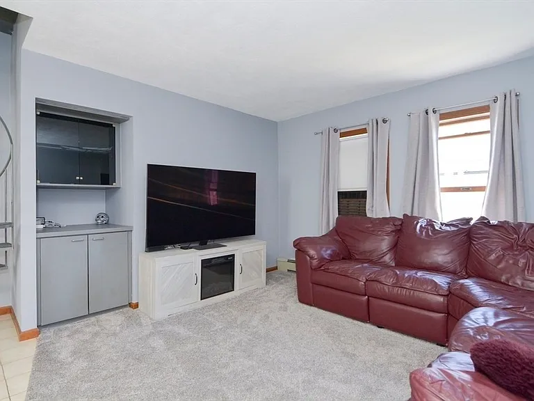 181 Belmont St #2 — Photo 6