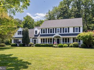 28 Penns Greene Dr, West Grove, PA 19390