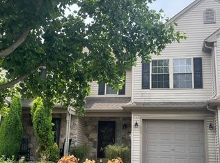 121 Marble Ave, East Earl, PA 17519