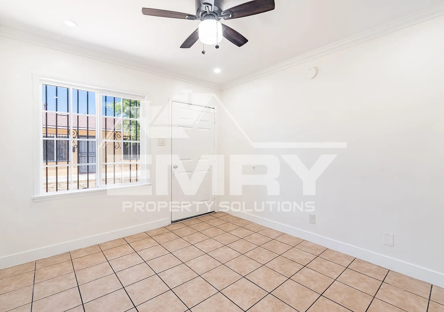 428 N Poplar Ave — Photo 4