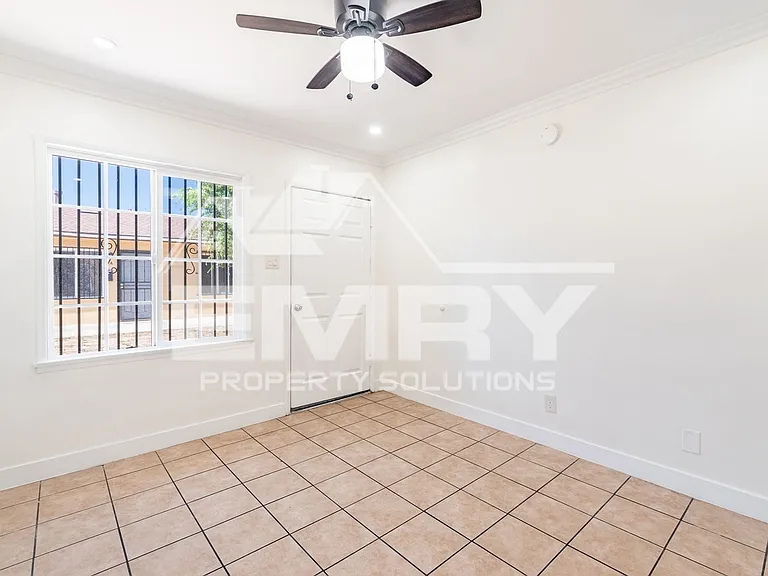 428 N Poplar Ave — Photo 15