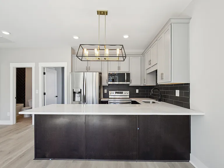 371 Archwood Dr — Photo 12