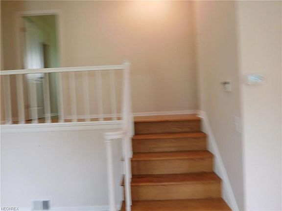 4th image of 3707 Beacon Dr