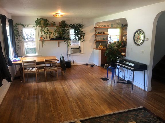 Dining room/family room