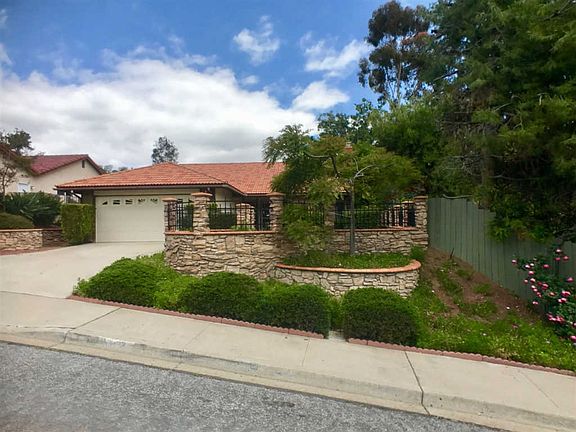 3rd image of 13323 Samantha Ave