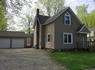 130 Orchard St, Plainwell, MI 49080