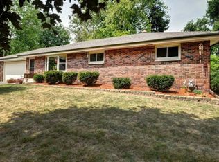 1159 Woodview Dr, Hubertus, WI 53033