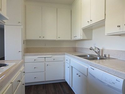 4th image of 17849 Margate St APT 111