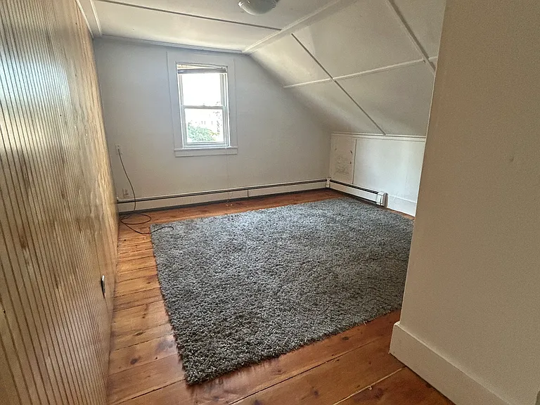 140 Court St #A — Photo 7