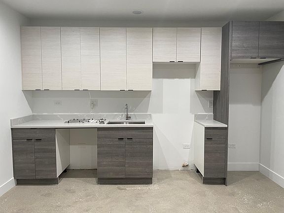5th image of 1301 S California Ave #1W