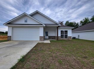 9 Karpen Dr, Petal, MS 39465