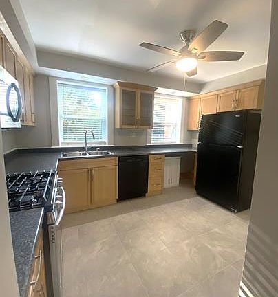 2nd image of 4 Oleary Way APT 76