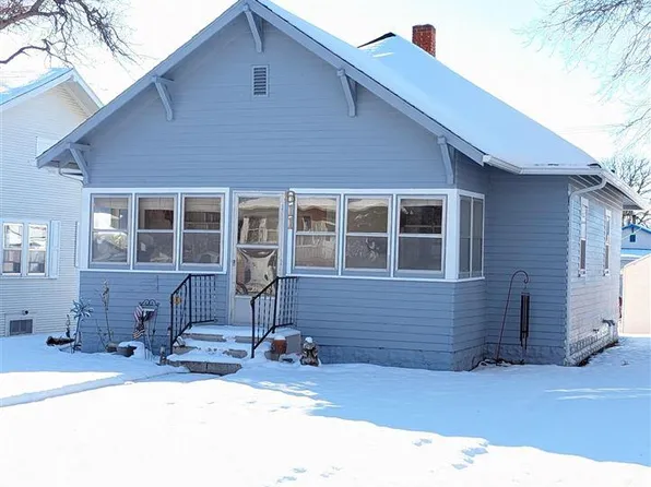 611 3rd Ave, Bayard, NE 69334