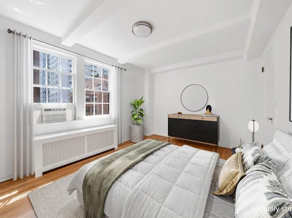 324 East 41st Street image 6 of 12