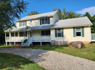 12 Valerie Ct, Hamden, CT 06514