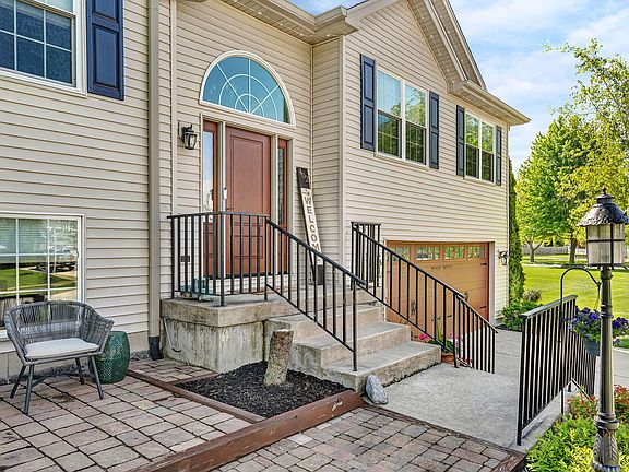 2nd image of 402 Savoy Dr