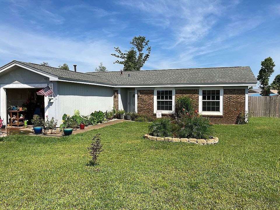 2nd image of 1314 Evergreen Ct