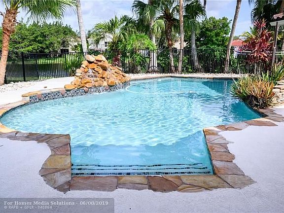 5th image of 1249 Waterview Ct