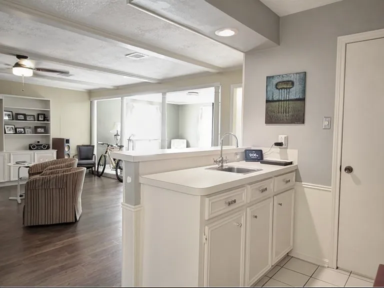 5938 Foresthaven Dr — Photo 11