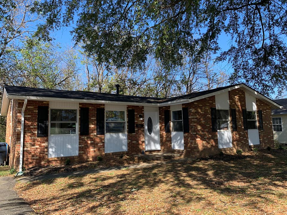1st image of 1546 Norris Dr NW