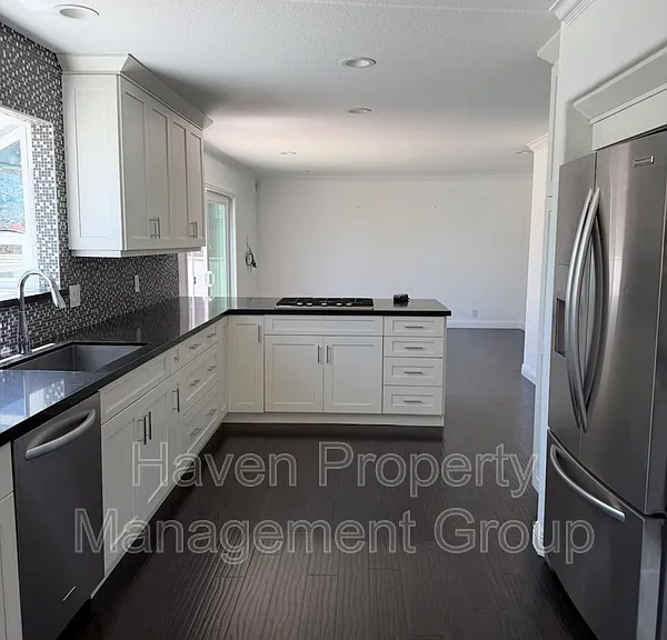 7420 Hansen Dr — Photo 9