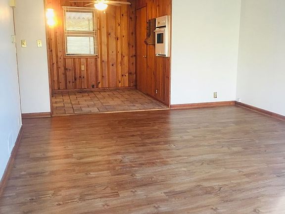 4th image of 108 Becker Ln