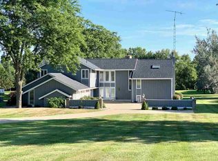 7492 River Rd, Flushing, MI 48433