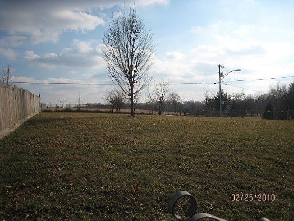 2nd image of 375 Clifford Way