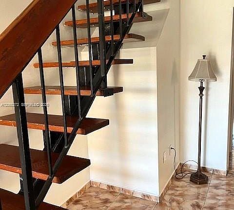 3rd image of 5274 W 25th Ln #206
