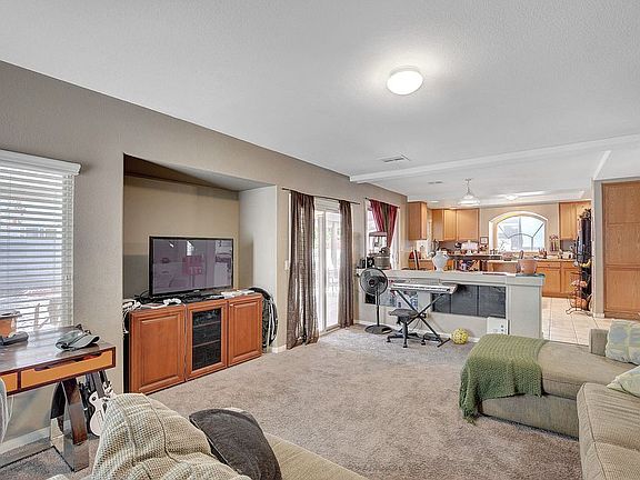 2nd image of 837 Chinook Breeze Ct