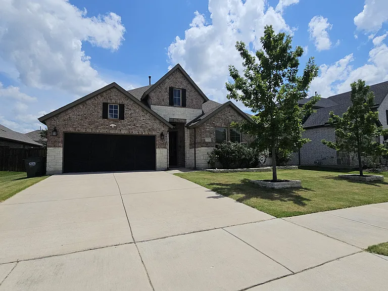 3512 Chacon Creek Trl — Photo 1