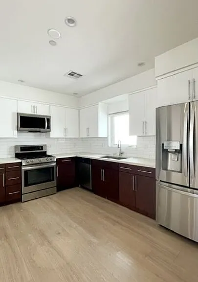 5230 Satsuma Ave — Photo 9