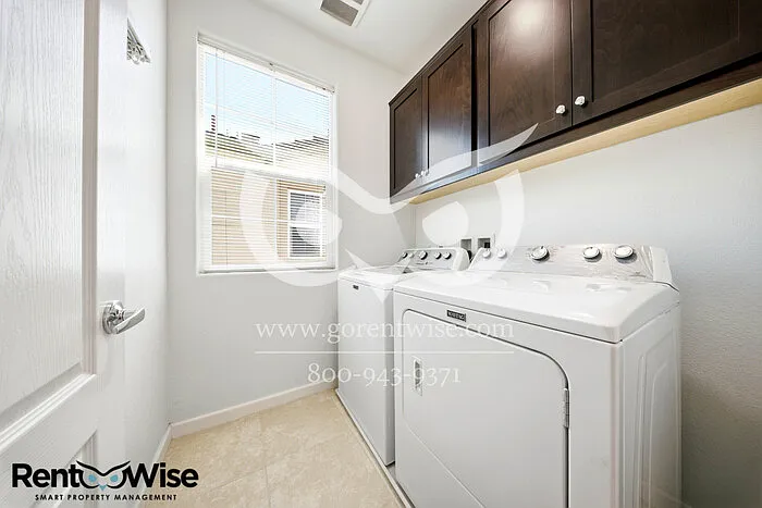 1583 Sylvia St — Photo 21