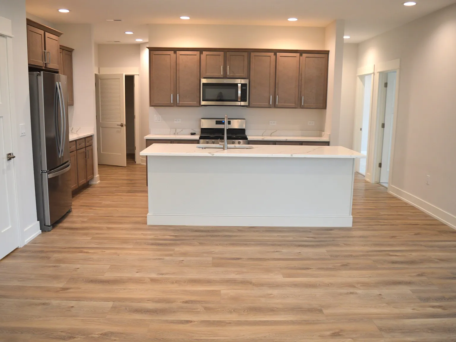2 bed, 1436 sqft, $1,895 — Photo 3