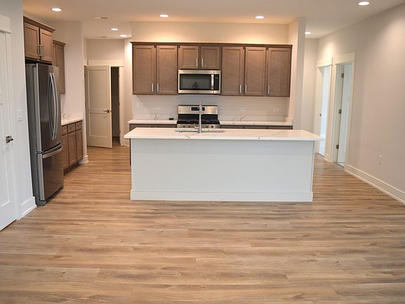 3rd image of 237 NW 3rd Ave