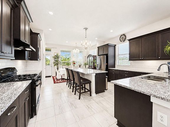 3rd image of 10255 Bayou Oaks Dr