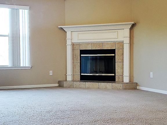 2nd image of 2553 Royal Pointe Dr