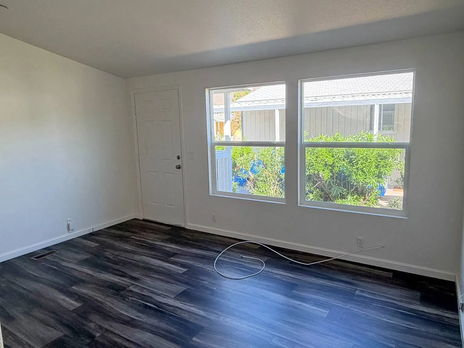 21100 State St — Photo 4