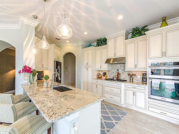 2nd image of 2768 Tiburon Blvd E APT 201