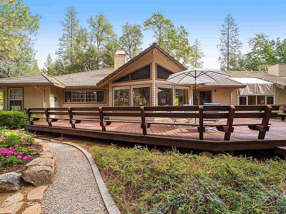 2nd image of 21262 Apple Valley Dr