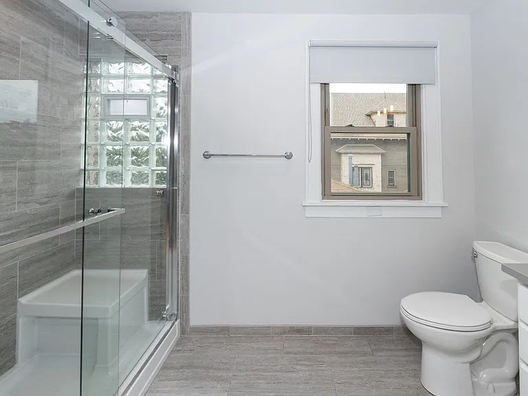 777 N Corona St — Photo 31